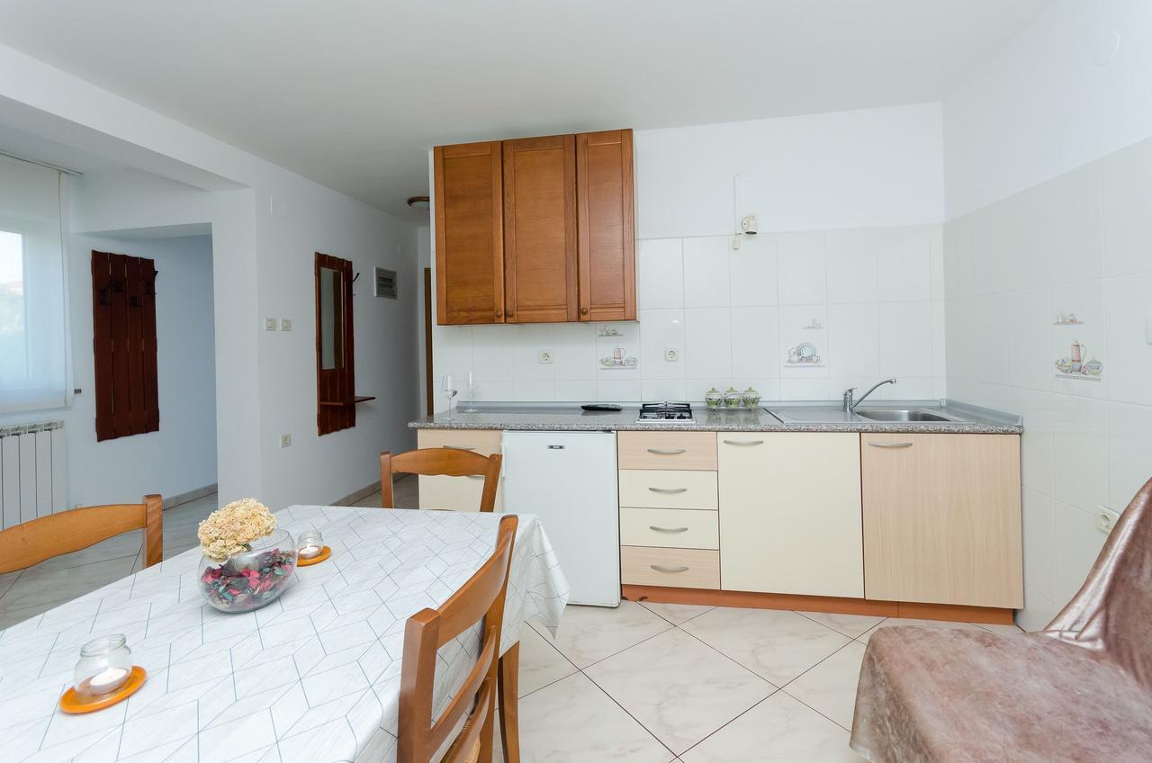 Apartment Zdenko Rovinj Exterior photo